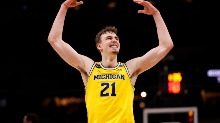 三分球日渐 三分球日渐