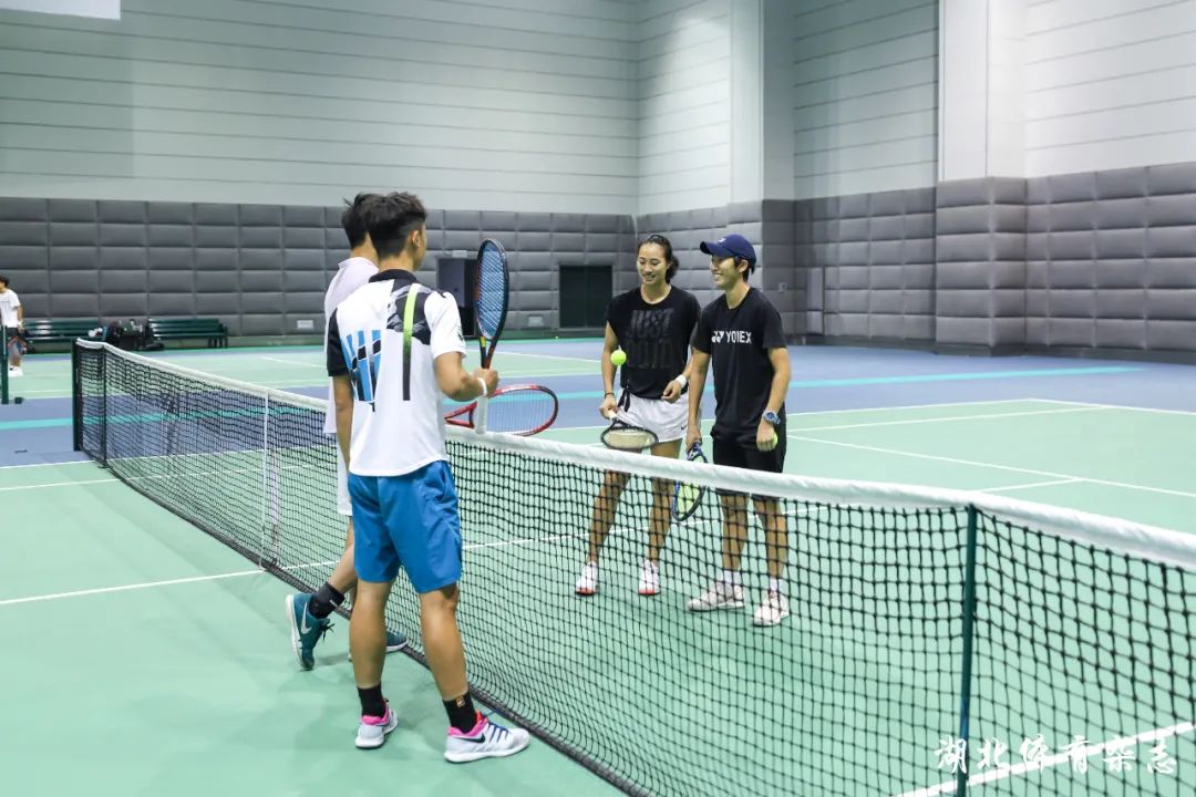 文的比赛中 文的比赛中