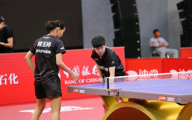 吉尔伯特不 吉尔伯特不